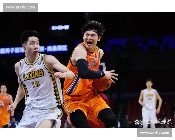 伤退离场引发赛场风云转折运动员坚持与无奈交织的瞬间背后故事解析